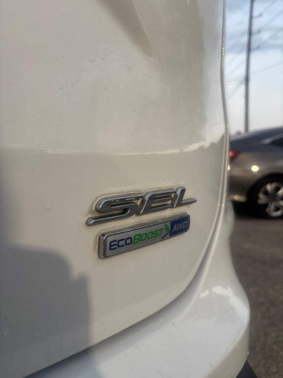 2019 Ford Edge Image 12