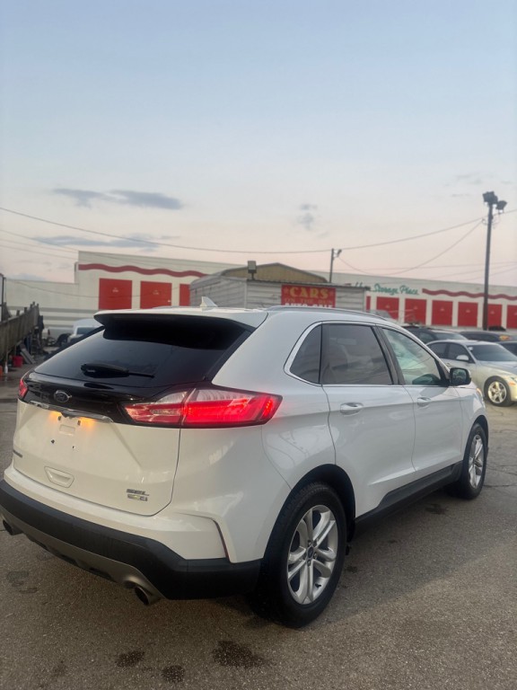 2019 Ford Edge Image 13