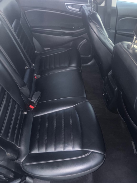 2019 Ford Edge Image 15