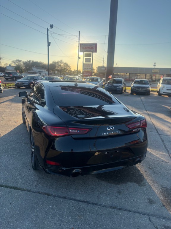 2017 INFINITI Q60 Image 12