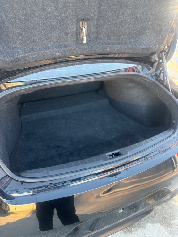 2017 INFINITI Q60 Image 13