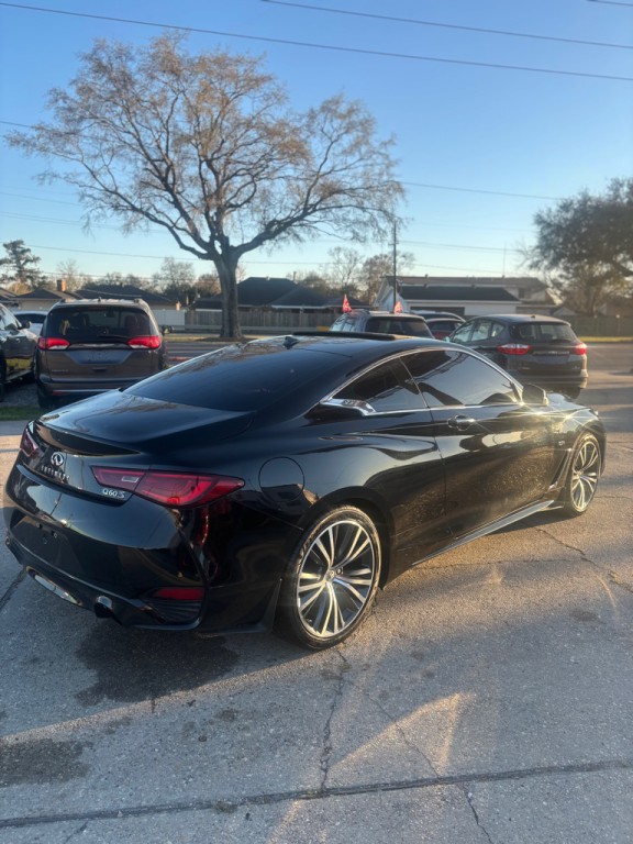 2017 INFINITI Q60 Image 15