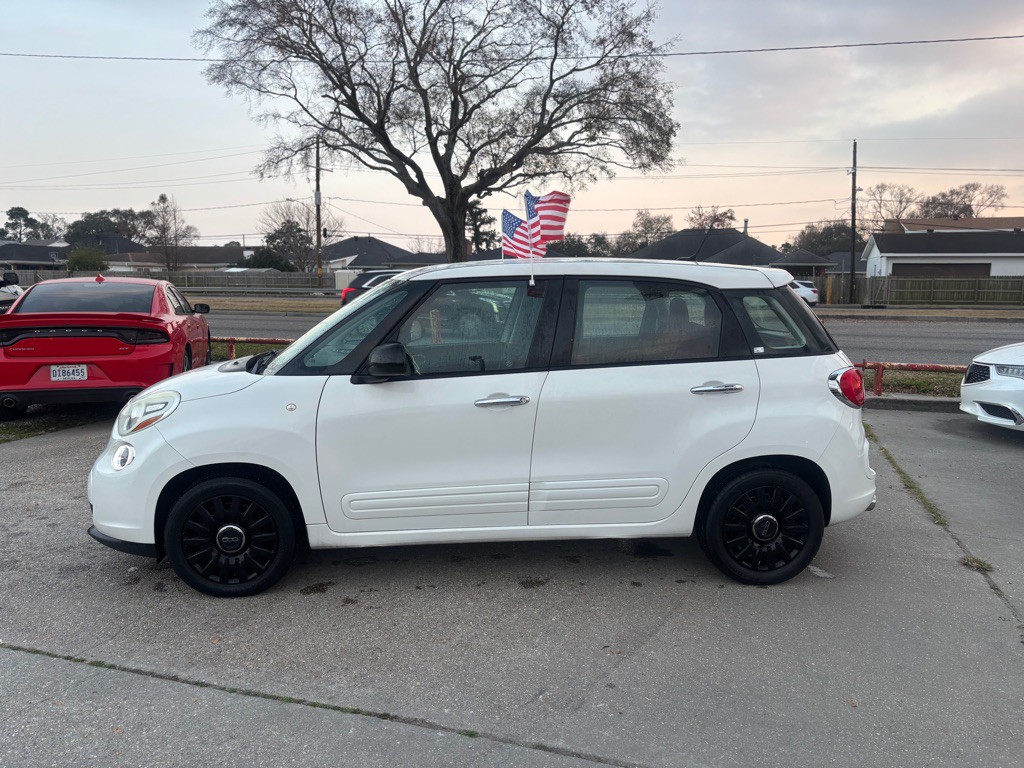 2014 FIAT 500L Image 4