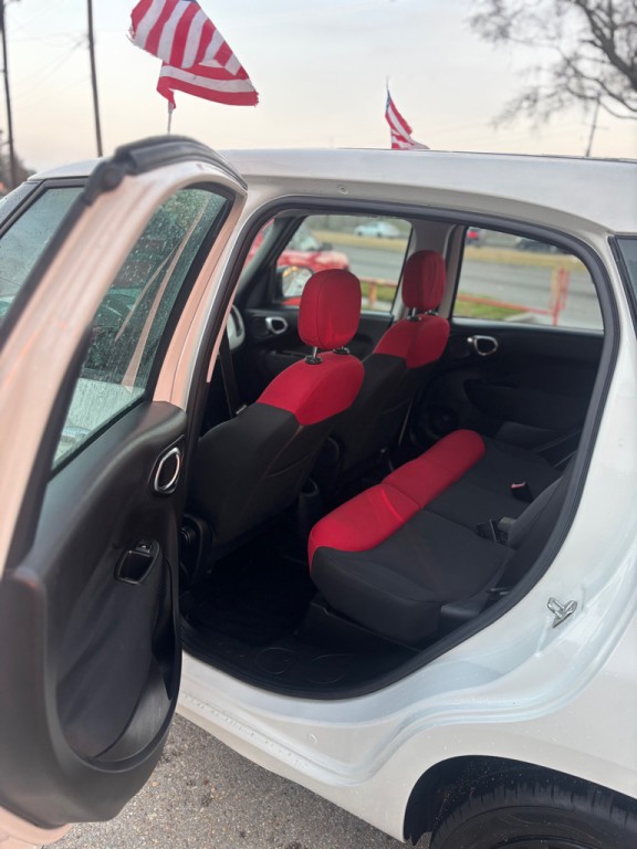 2014 FIAT 500L Image 10