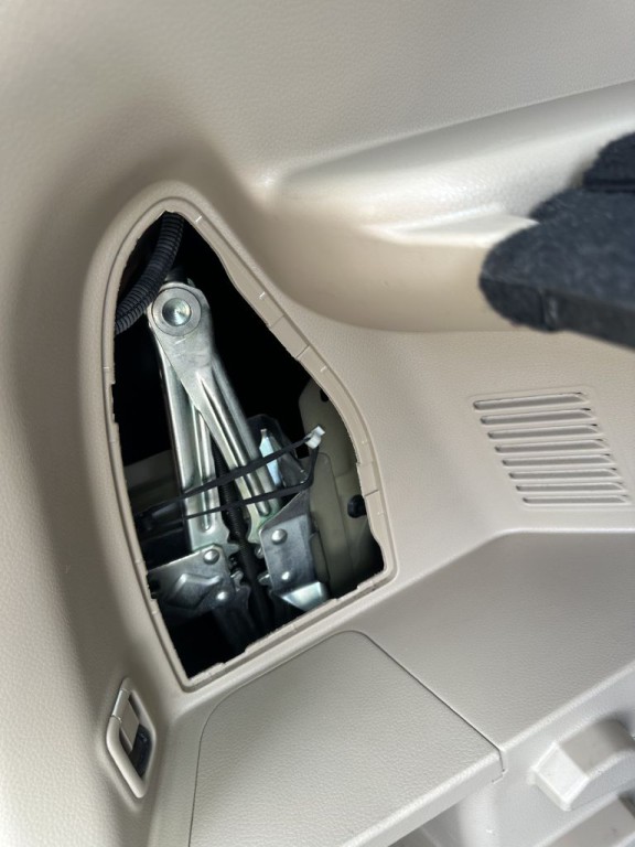 2016 Nissan Rogue Image 13