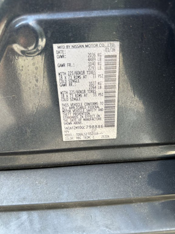 2016 Nissan Rogue Image 18