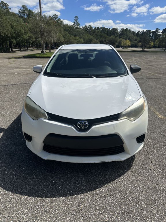 2015 Toyota Corolla Image 1