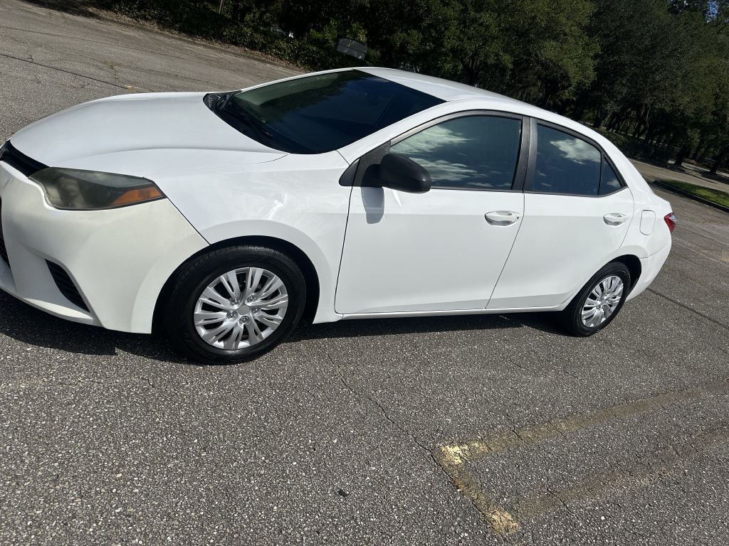 2015 Toyota Corolla Image 2