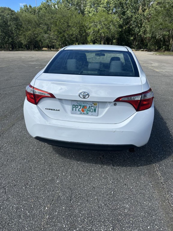 2015 Toyota Corolla Image 4