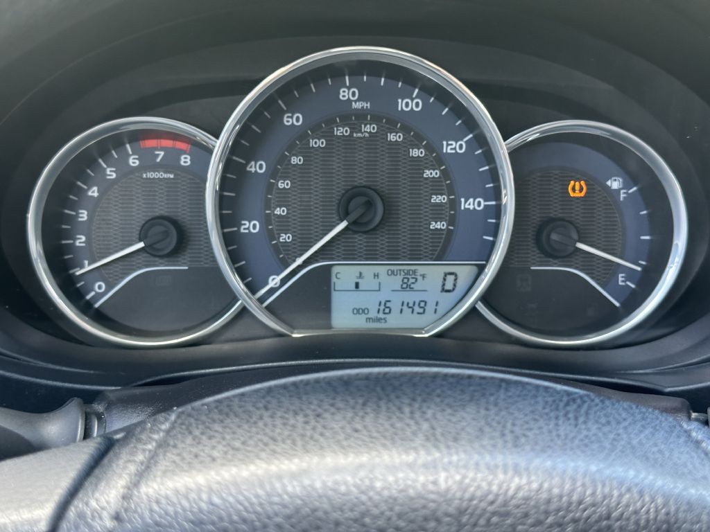 2015 Toyota Corolla Image 14