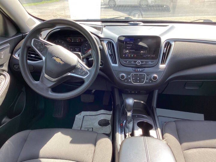 2022 Chevrolet Malibu Image 5