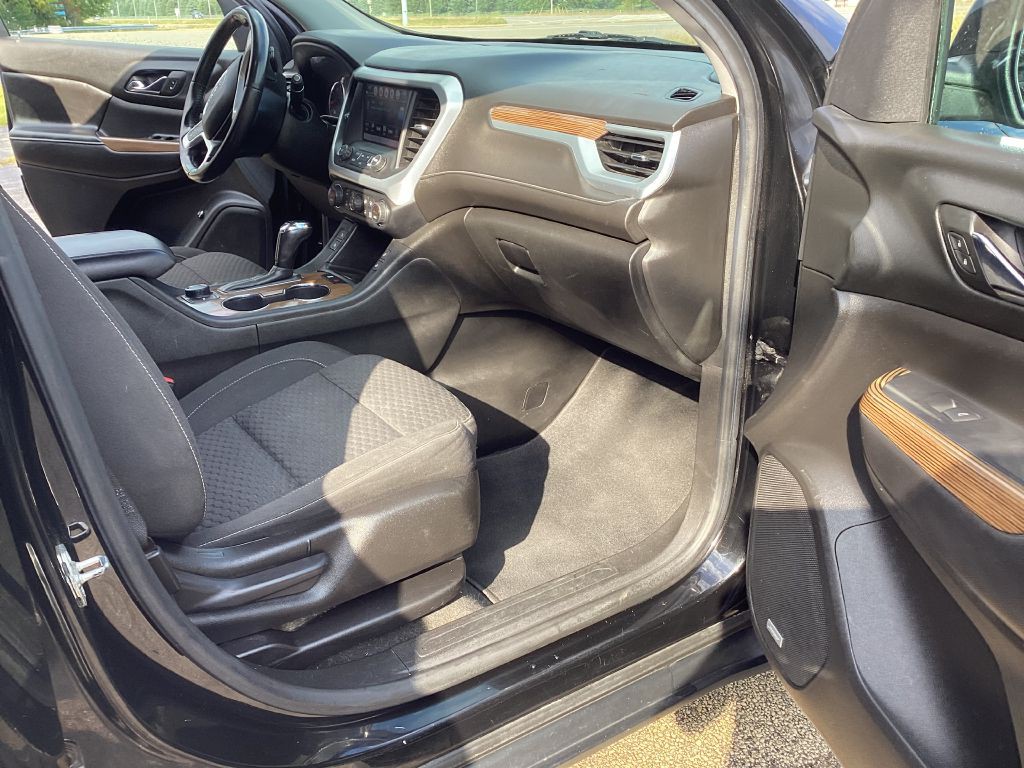 2018 GMC Acadia Image 12
