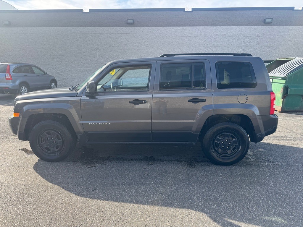 2017 Jeep Patriot Image 8