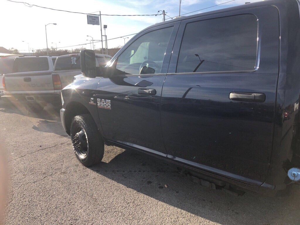 2017 RAM 3500 Image 1