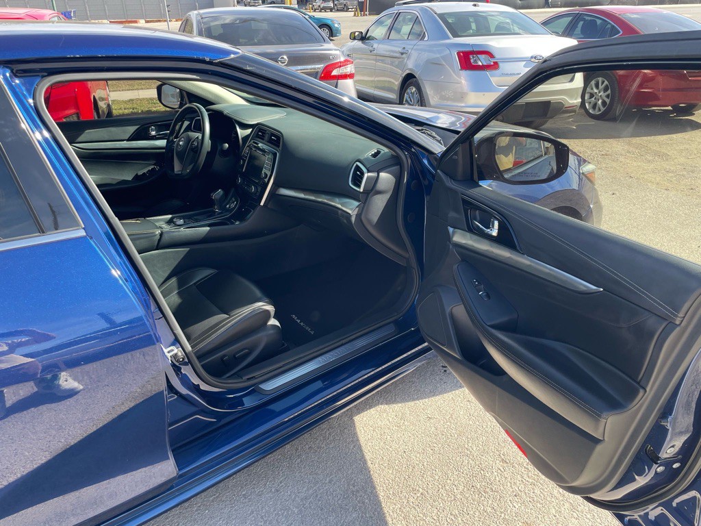 2020 Nissan Maxima Image 11