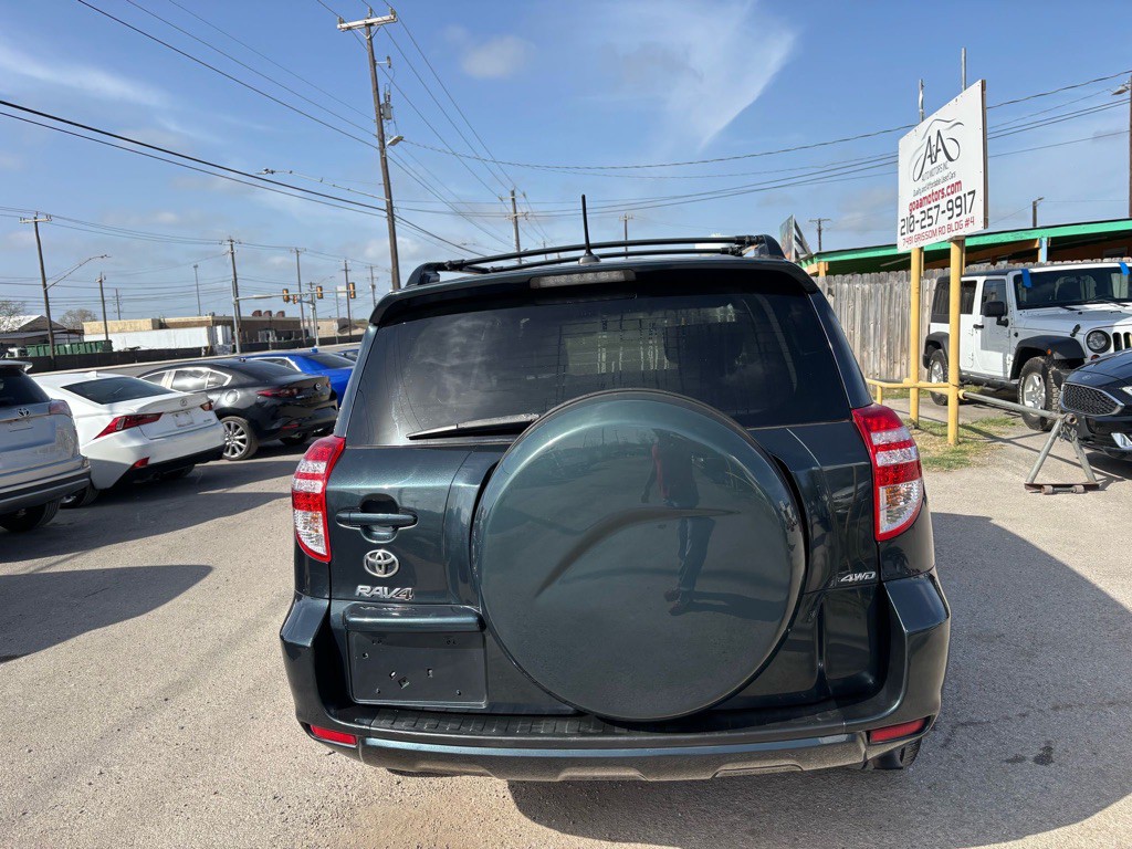 2011 Toyota Rav4 Image 2