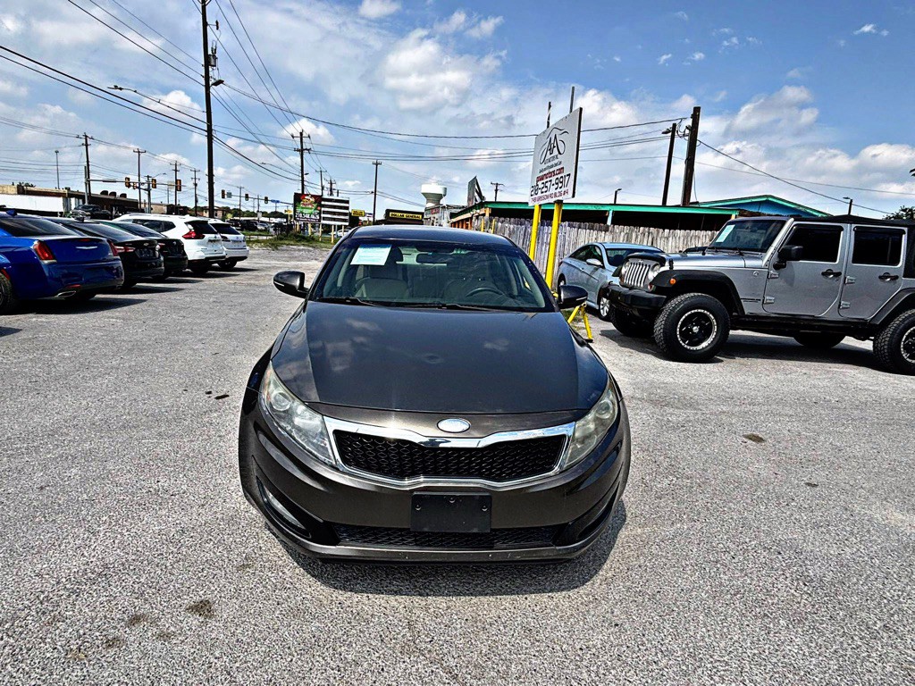 2013 Kia Optima Image 2