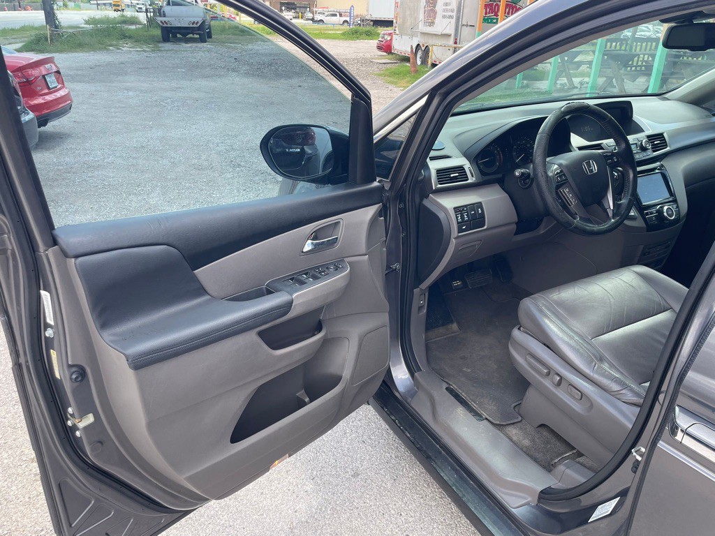 2014 Honda Odyssey Image 8