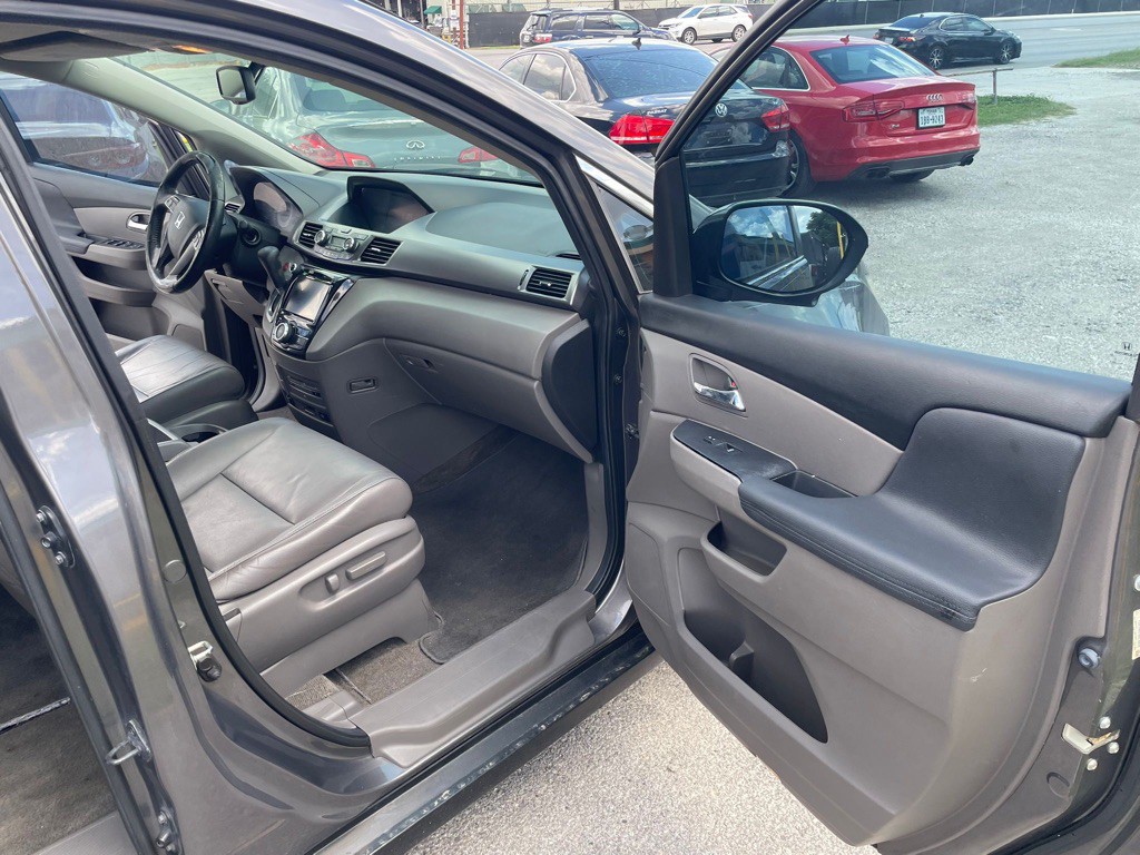 2014 Honda Odyssey Image 12