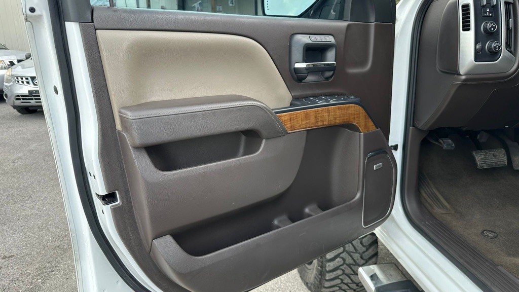2015 GMC Sierra Image 12