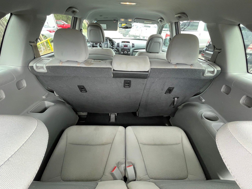 2011 Kia Sorento Image 12
