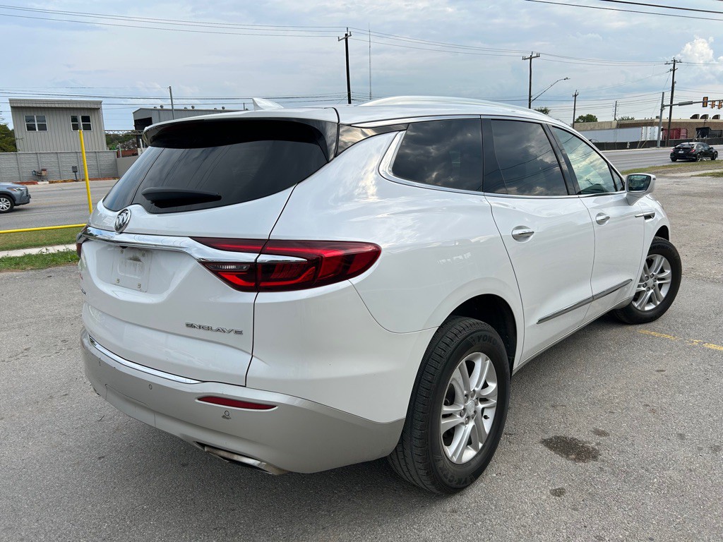 2018 Buick Enclave Image 3