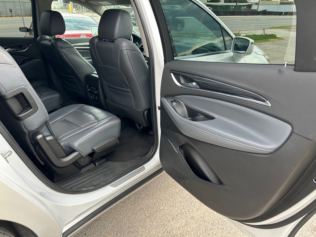 2018 Buick Enclave Image 13