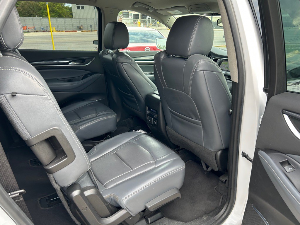 2018 Buick Enclave Image 14