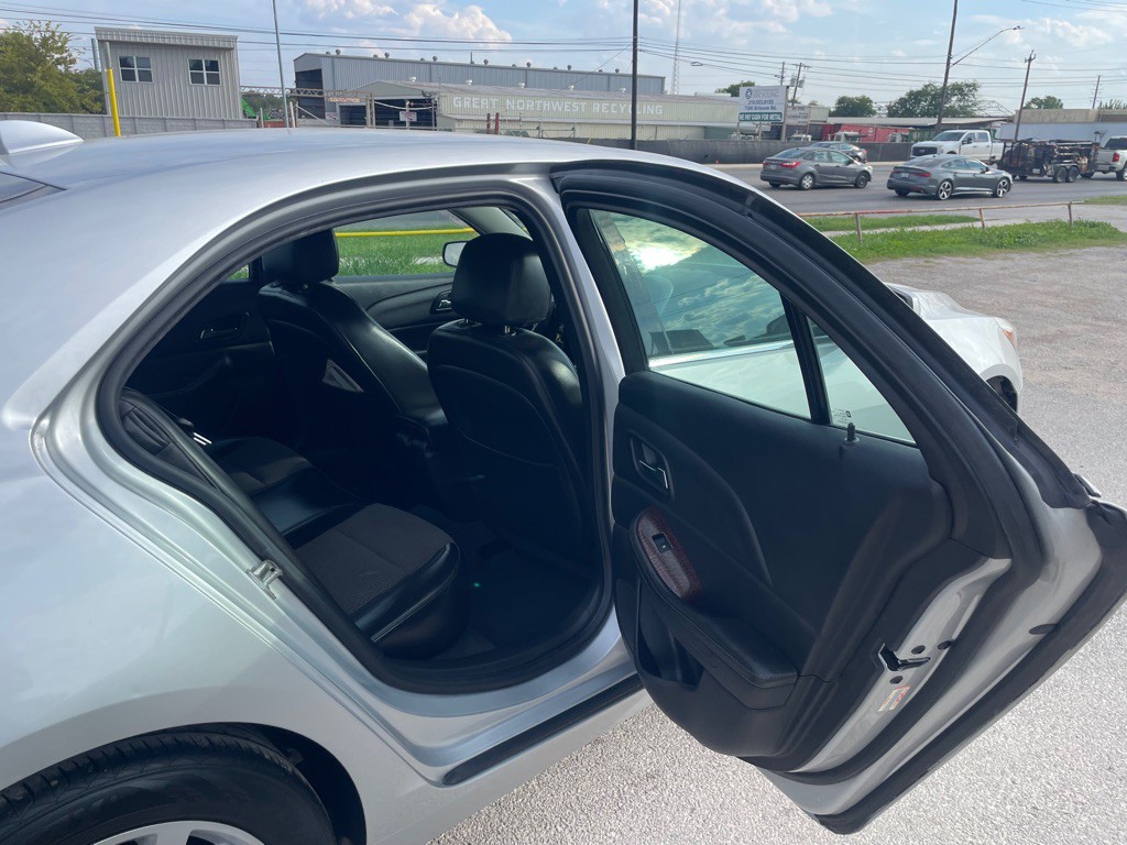 2013 Chevrolet Malibu Image 6