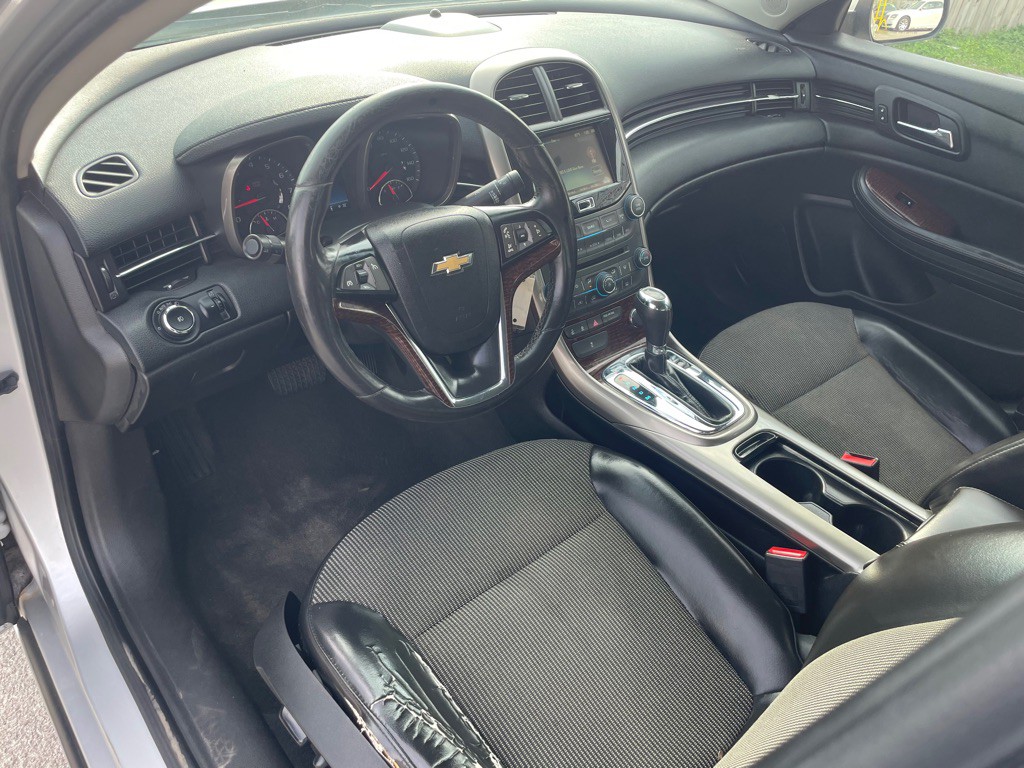 2013 Chevrolet Malibu Image 11