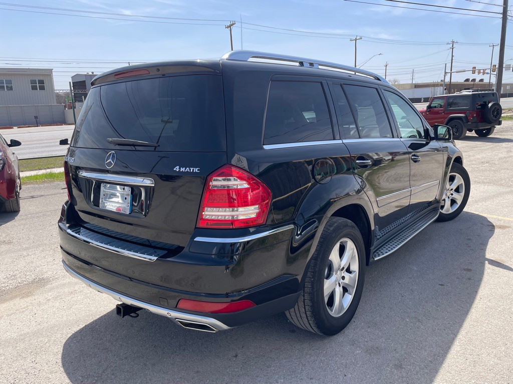 2011 Mercedes-Benz GL-Class Image 3
