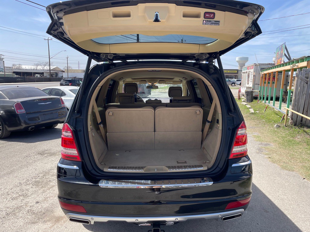 2011 Mercedes-Benz GL-Class Image 6