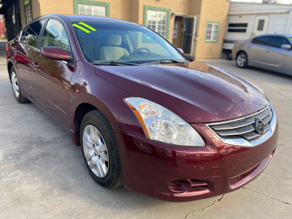 2011 Nissan Altima Image 1