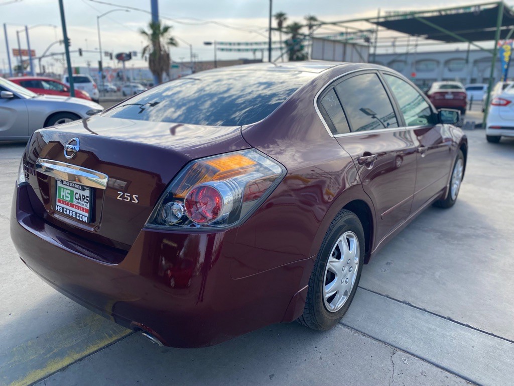 2011 Nissan Altima Image 3