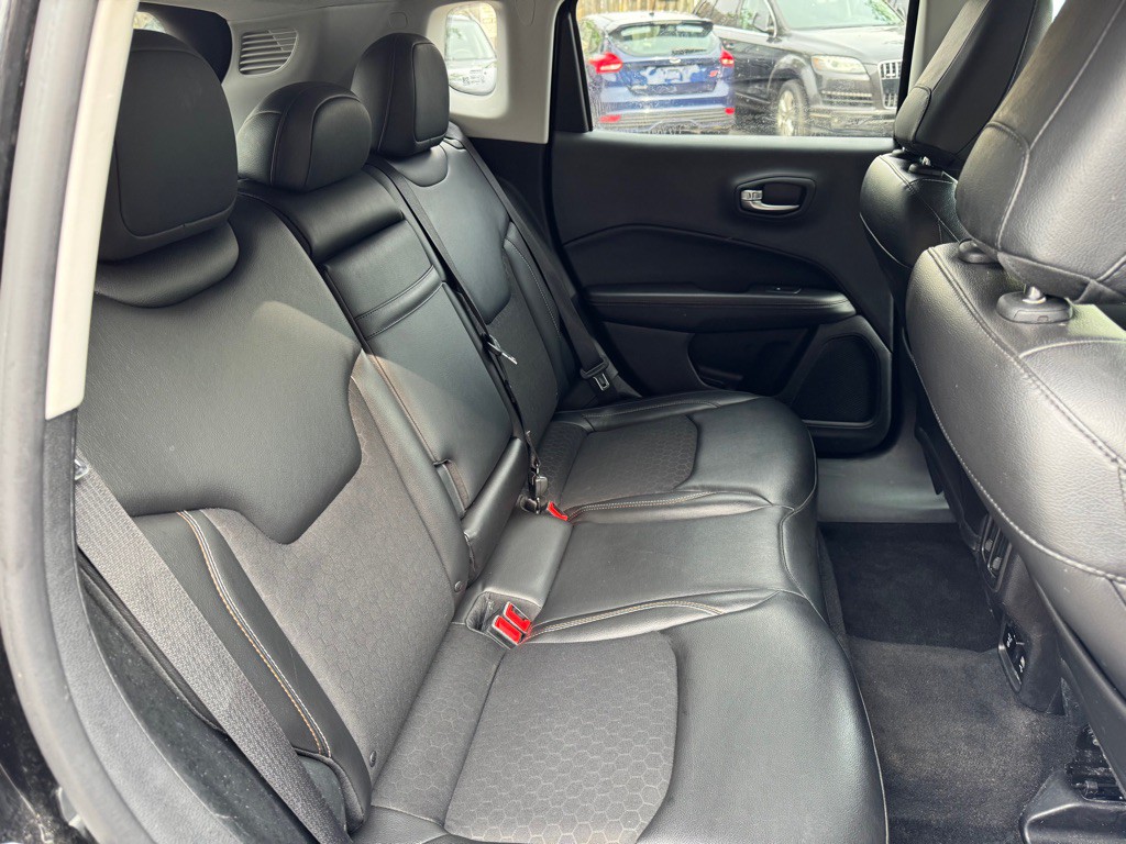 2018 Jeep Compass Image 15