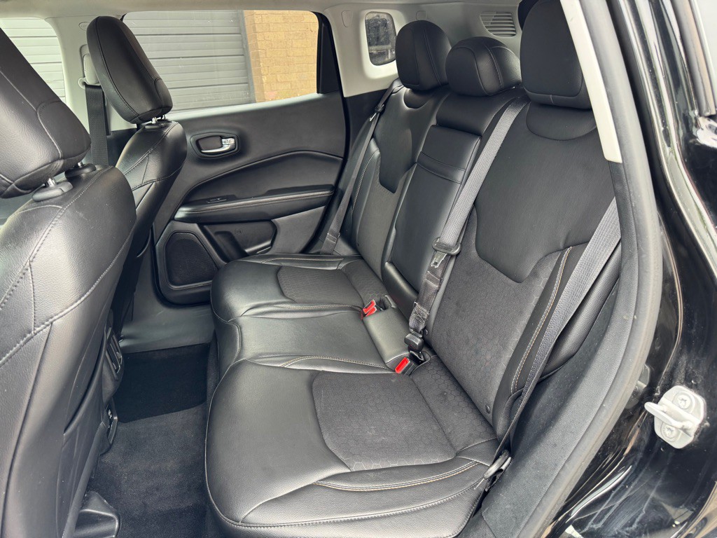 2018 Jeep Compass Image 16