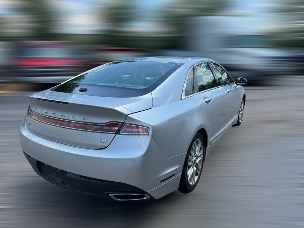 2013 Lincoln MKZ Image 8