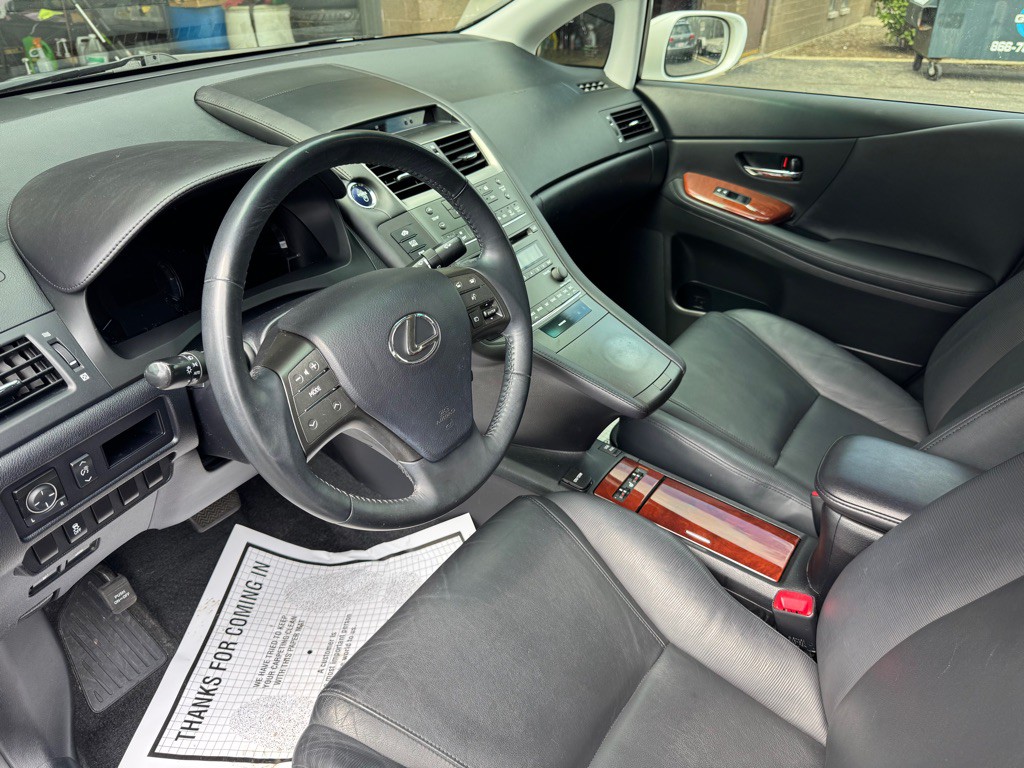 2010 Lexus HS 250h Image 10