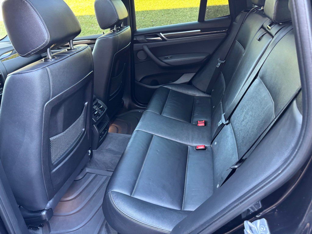 2017 BMW X3 Image 16