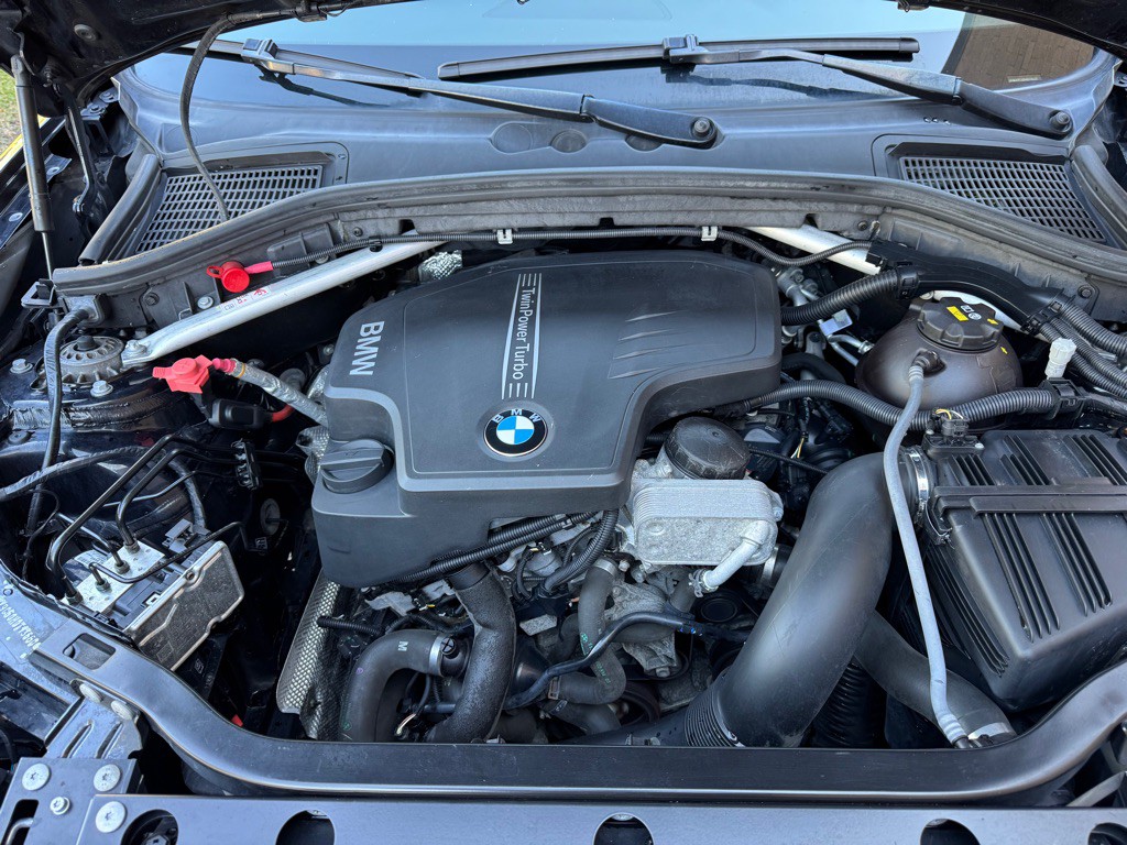 2017 BMW X3 Image 18