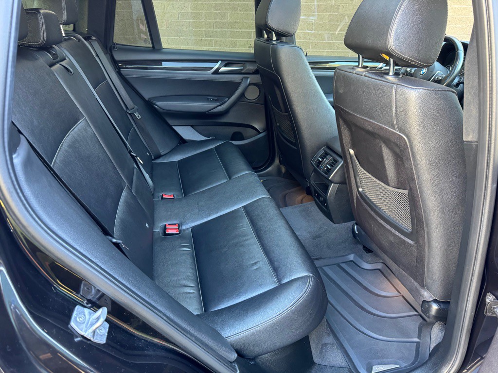 2017 BMW X3 Image 15