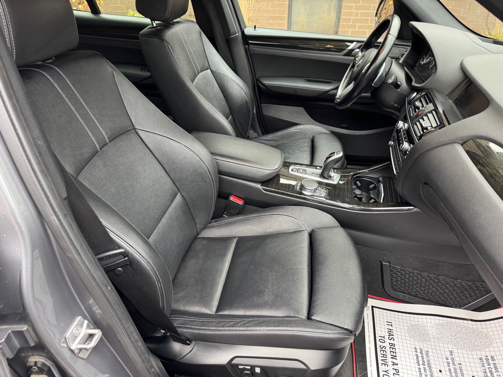2017 BMW X3 Image 14