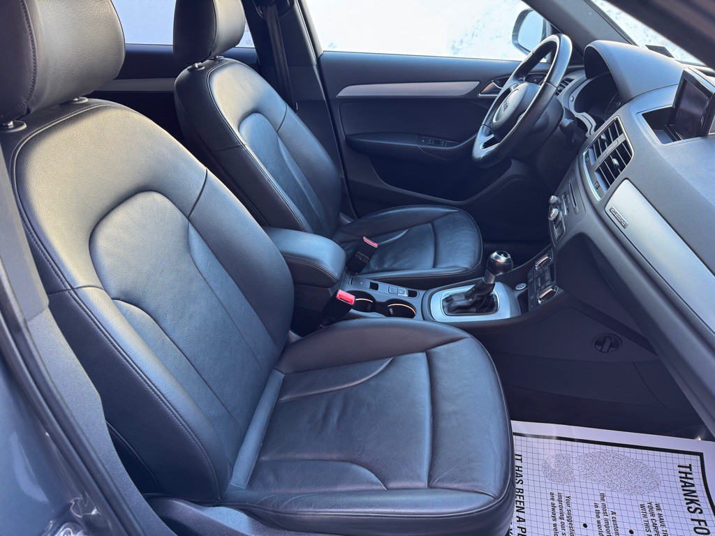 2015 Audi Q3 Image 12