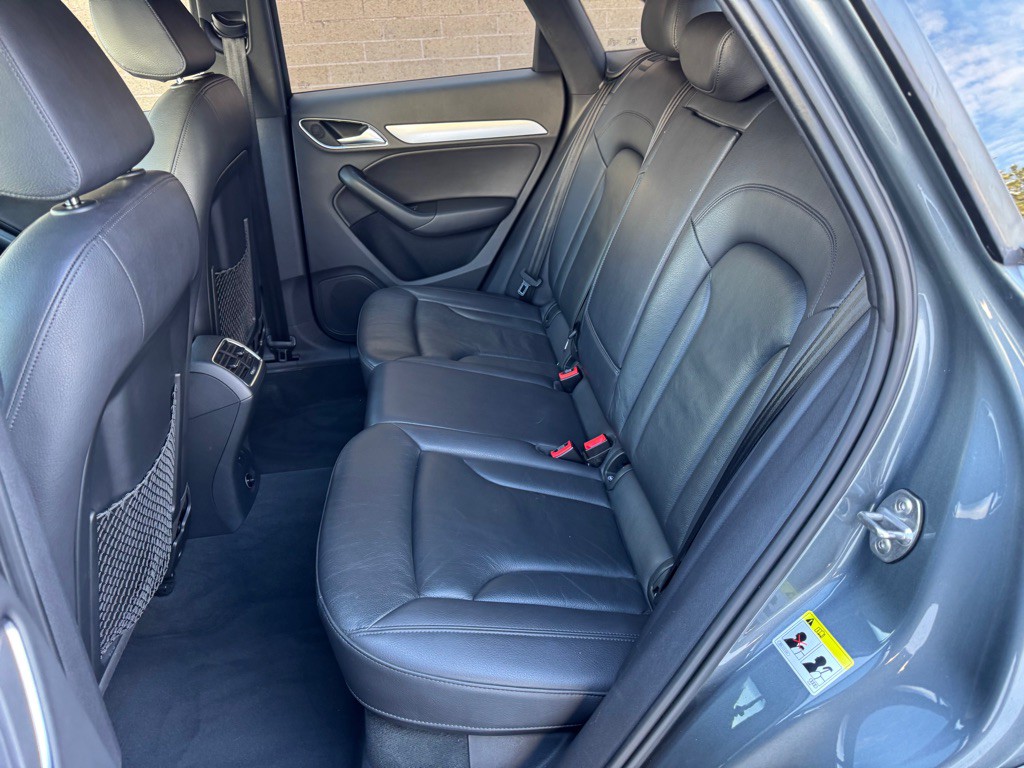 2015 Audi Q3 Image 16