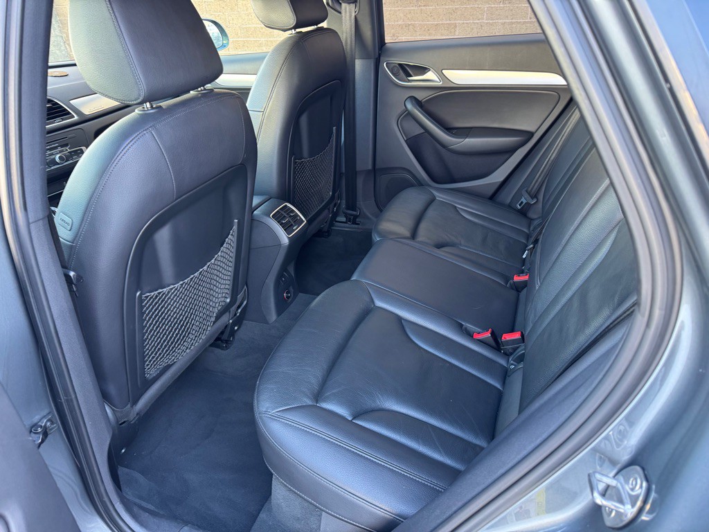 2015 Audi Q3 Image 17