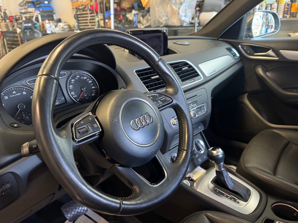 2015 Audi Q3 Image 9