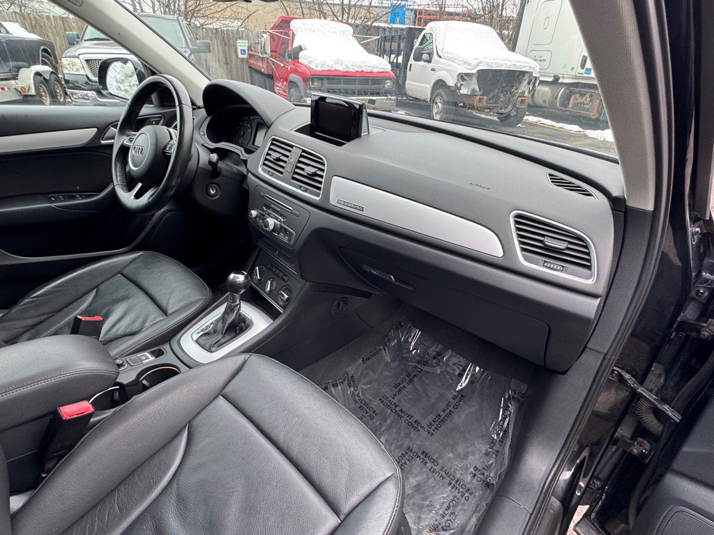 2018 Audi Q3 Image 12