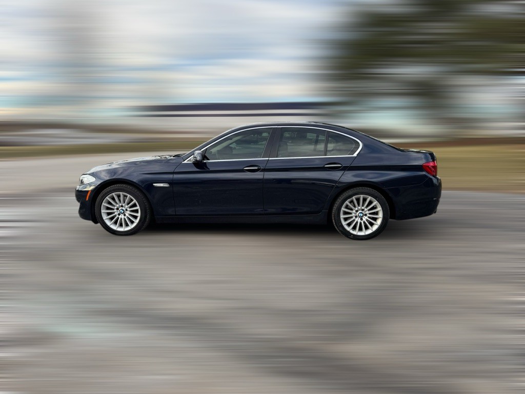 2013 BMW 5 Series Image 4