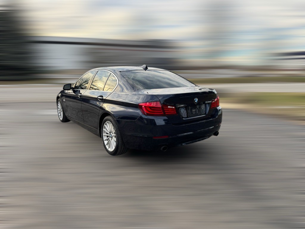 2013 BMW 5 Series Image 6