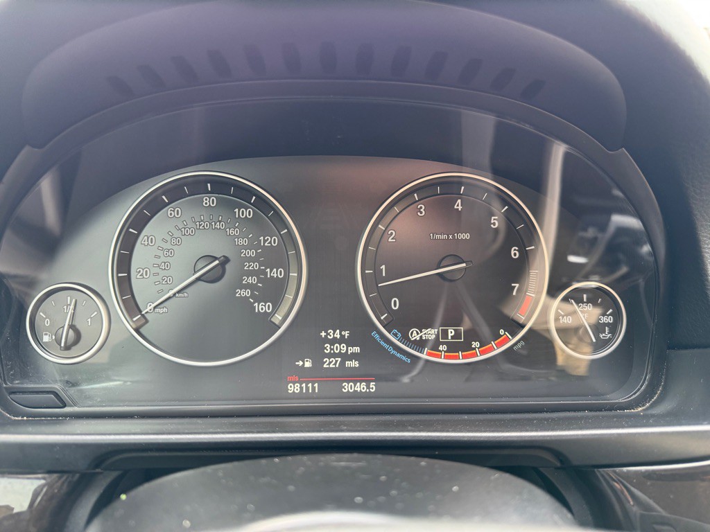 2013 BMW 5 Series Image 10